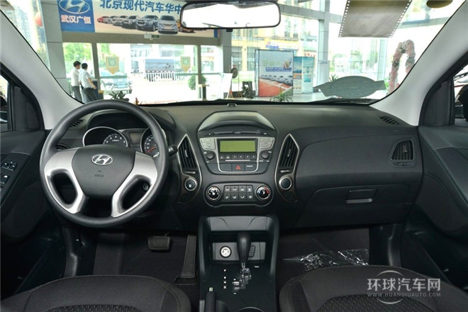 2015款 2.0L 手動(dòng)兩驅(qū)舒適型 國V