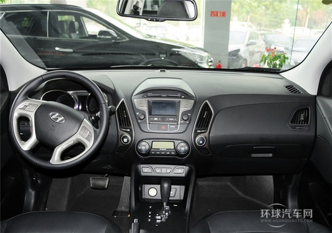 2015款 2.0L 自動兩驅(qū)領(lǐng)先型 國V