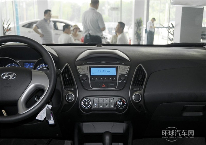 2015款 2.0L 自動兩驅舒適型 國IV