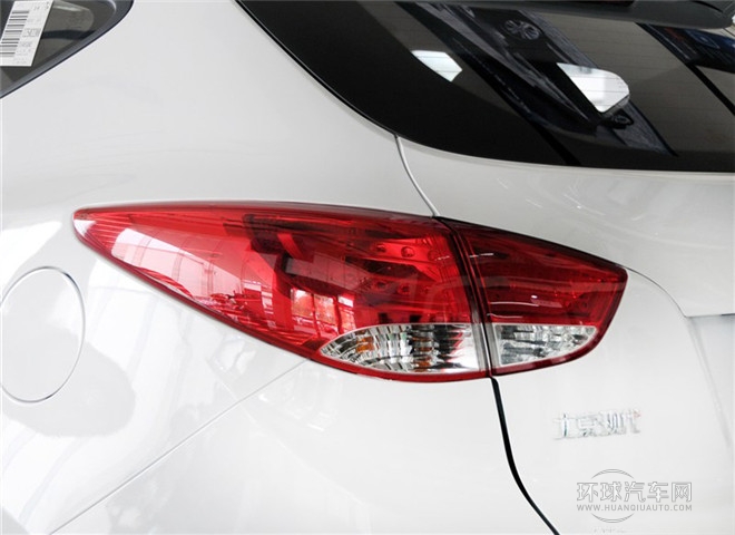 2015款 2.0L 自動兩驅舒適型 國IV