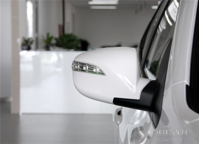 2015款 2.0L 自動兩驅(qū)舒適型 國IV