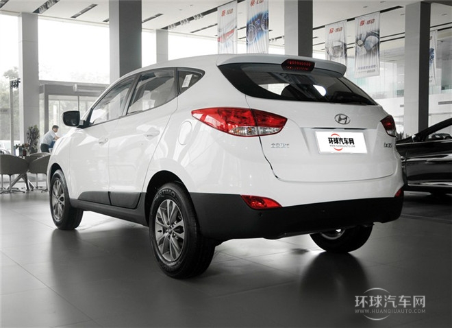 2015款 2.0L 自動兩驅舒適型 國IV