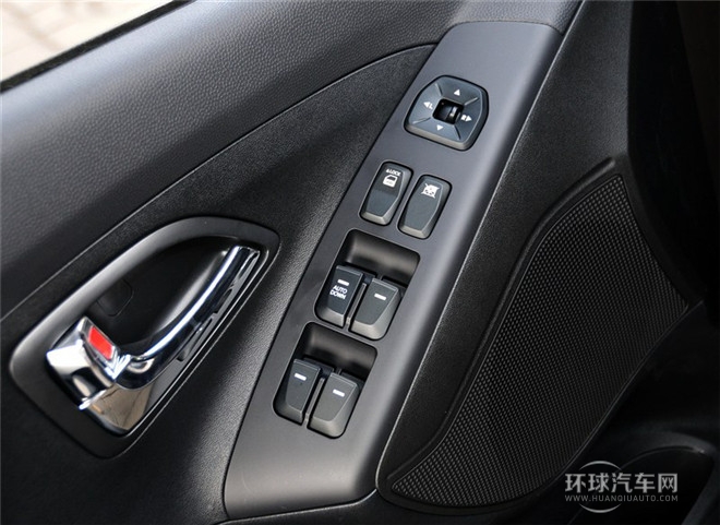 2015款 2.0L 自動兩驅舒適型 國V