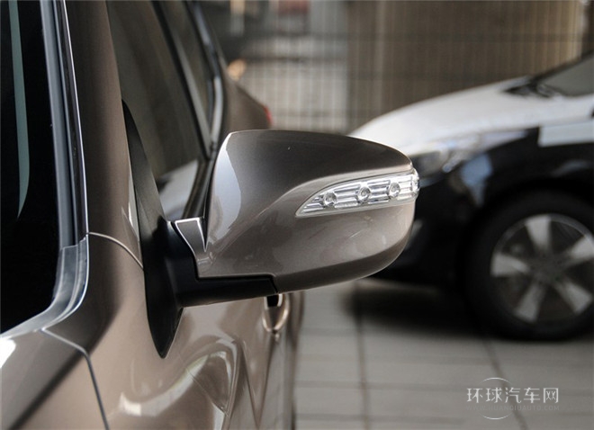 2015款 2.0L 自動兩驅(qū)舒適型 國V