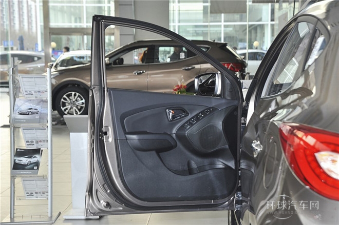 2015款 2.0L 自動(dòng)四驅(qū)智能型 國(guó)IV