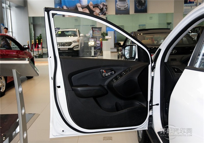 2015款 2.0L 自動四驅智能型 國IV