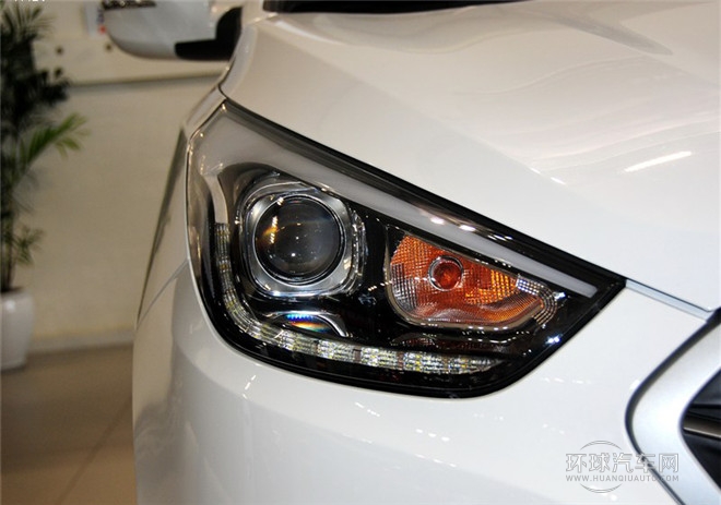 2015款 2.0L 自動四驅智能型 國IV