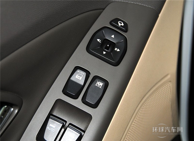 2015款 2.4L 自動四驅(qū)領先型 國V