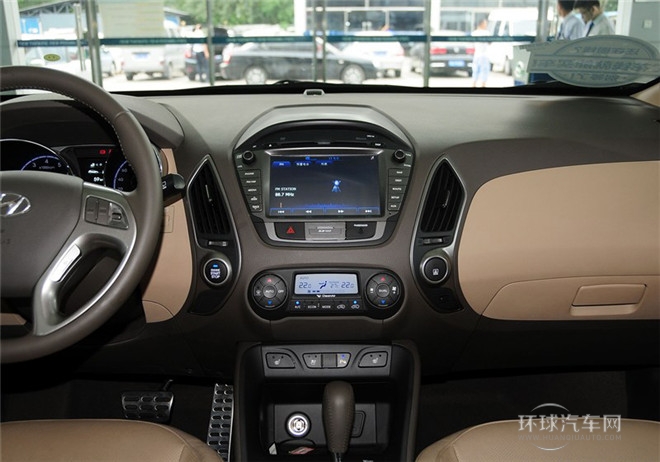 2015款 2.4L 自動四驅領先型 國V