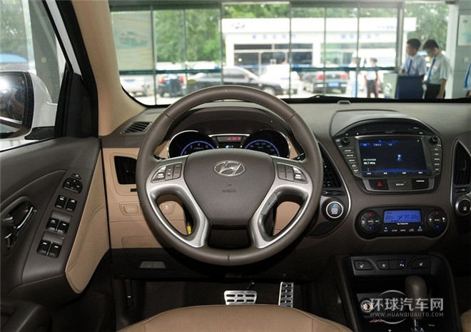 2015款 2.4L 自動四驅領先型 國V