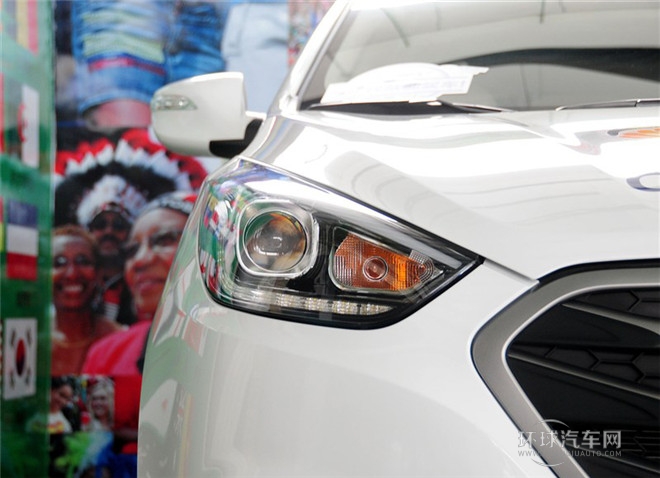 2015款 2.4L 自動四驅(qū)領(lǐng)先型 國V