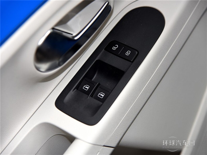 2015款 1.0L move up!