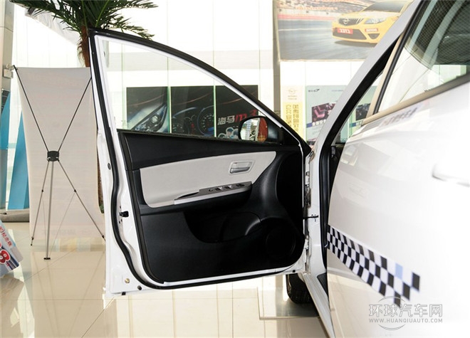 2015款 1.6L 手動天窗版