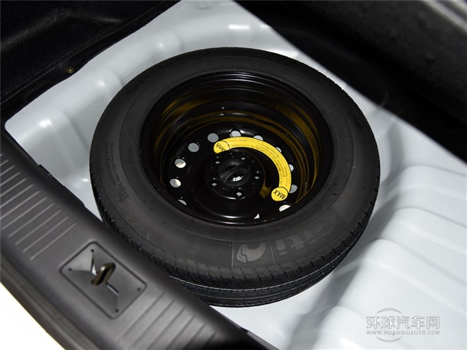 2015款 1.6L 手動尊貴型