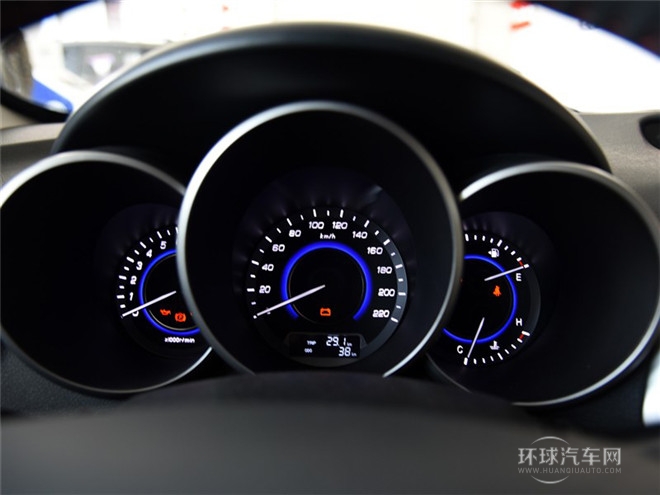 2015款 1.6L 手動尊貴型