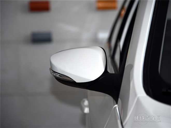 2015款 1.6L 手動尊貴型