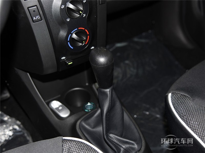 2015款 1.0L 悅酷型