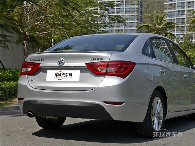 2015款 18T 雙離合運(yùn)動(dòng)旗艦型