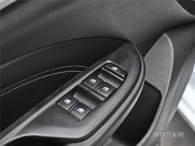 2015款 18T 雙離合精英型