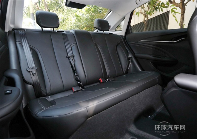 2015款 18T 雙離合精英型