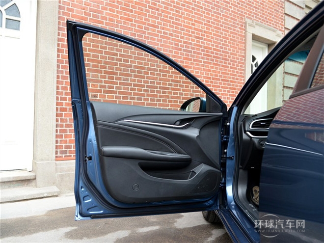 2015款 18T 雙離合豪華型