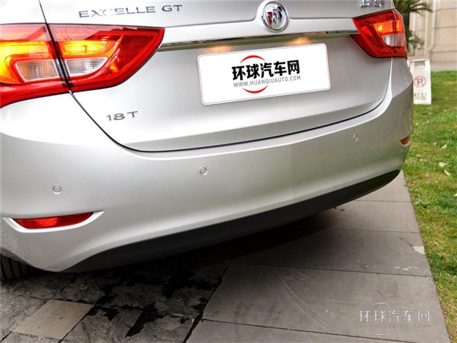 2015款 18T 雙離合豪華型