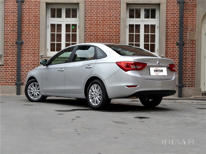 2015款 18T 雙離合豪華型