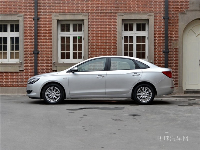 2015款 18T 雙離合豪華型