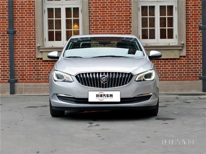 2015款 18T 雙離合豪華型