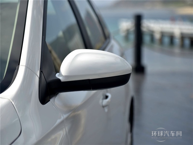 2015款 15N 自動豪華型