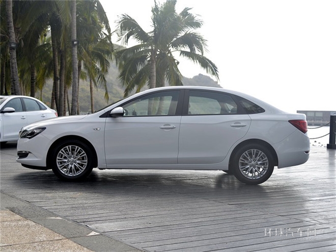 2015款 15N 自動豪華型