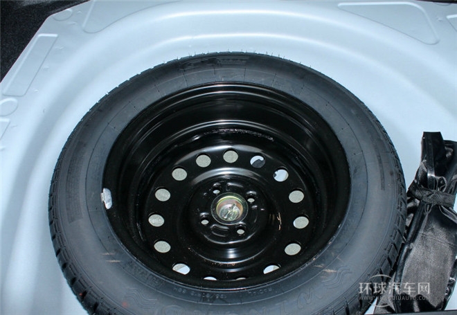 2015款 節能版 1.5L 自動尊貴型