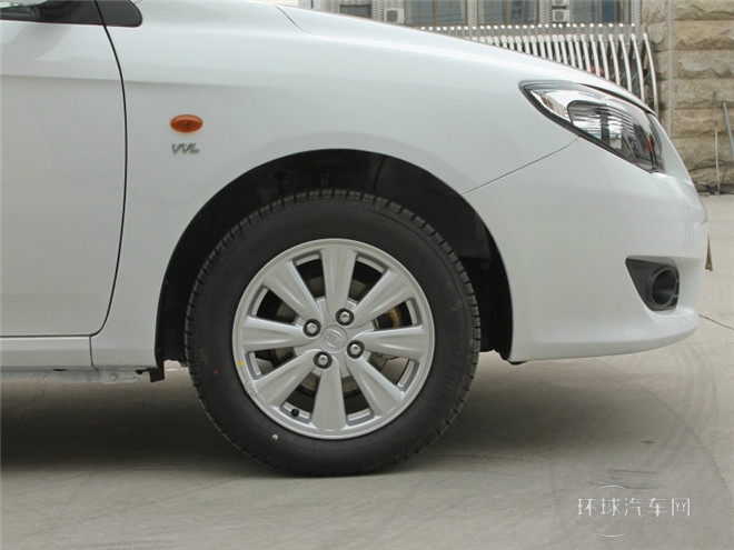 2015款 節能版 1.5L 自動尊貴型