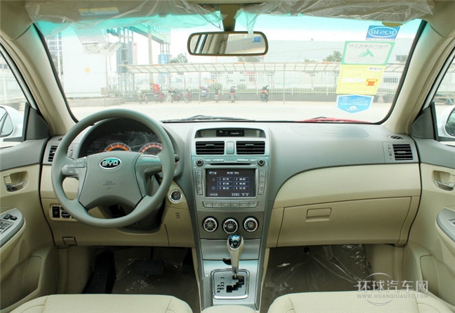 2015款 節能版 1.5L 自動尊貴型