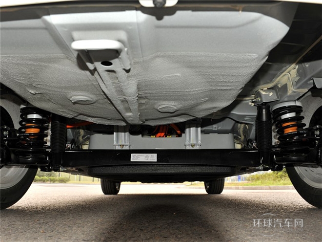 2015款 1.6L 自動(dòng)尊貴型