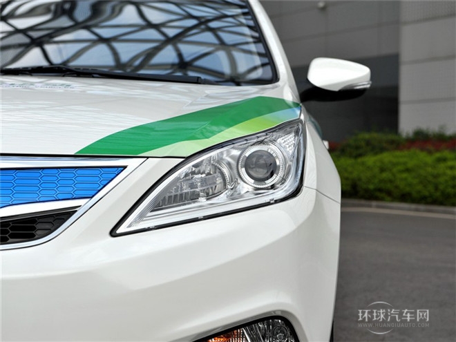 2015款 1.6L 自動尊貴型