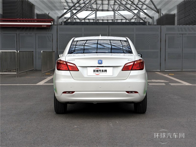 2015款 1.6L 自動尊貴型