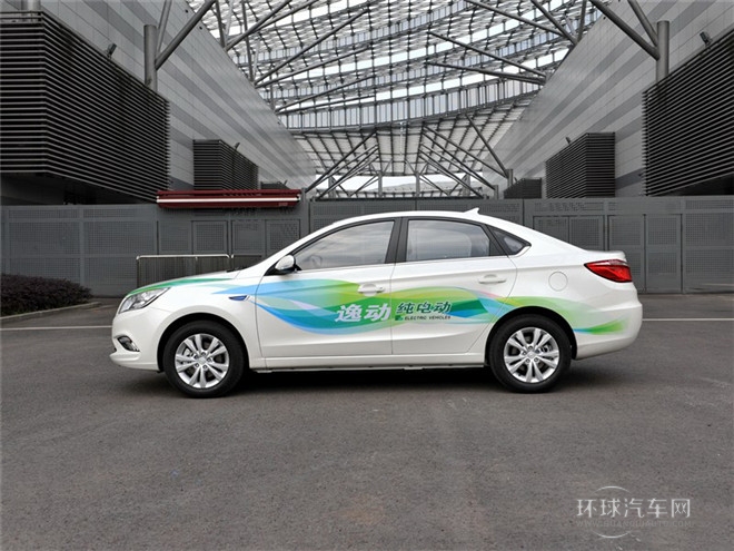 2015款 1.6L 自動尊貴型