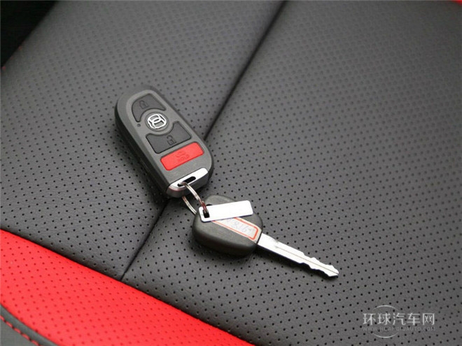 2015款 兩廂 1.4L 手動理想型