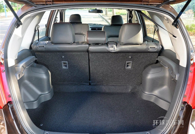 2015款 兩廂 1.4L 手動理想型