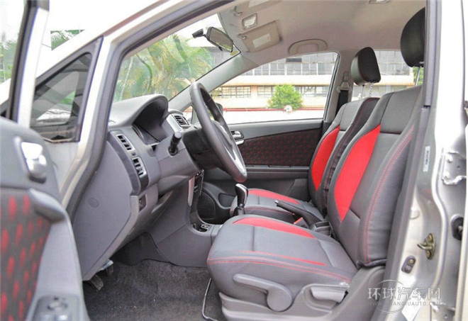 2015款 兩廂 1.4L 手動(dòng)理想型