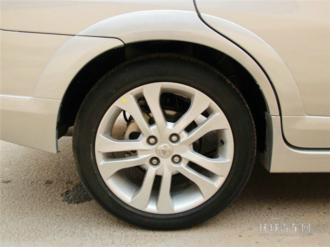 2015款 兩廂 1.5L 自動(dòng)理想型