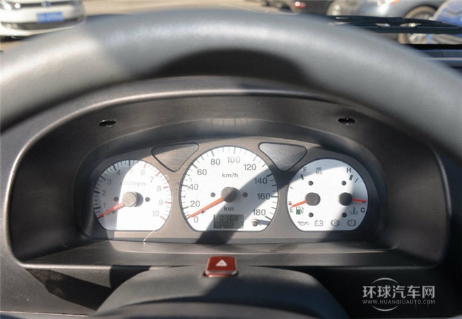 2015款 1.0L 手動經(jīng)濟型