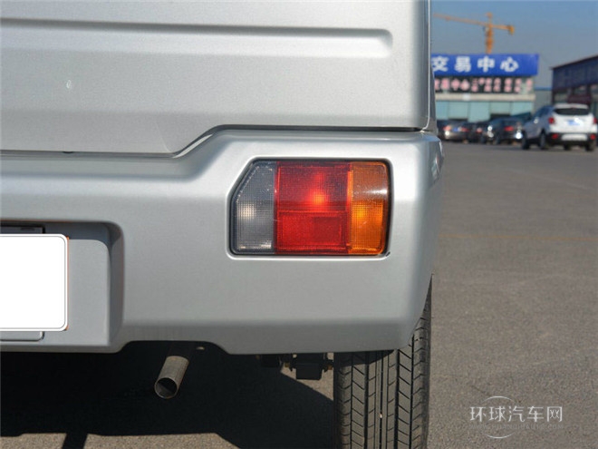 2015款 1.0L 手動經濟型