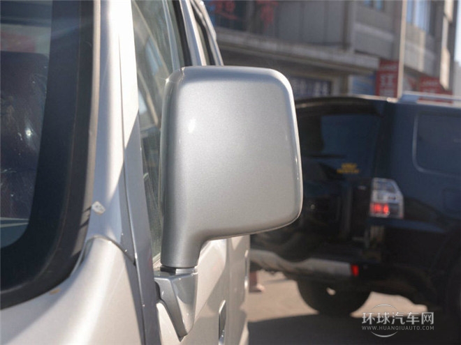 2015款 1.0L 手動經濟型