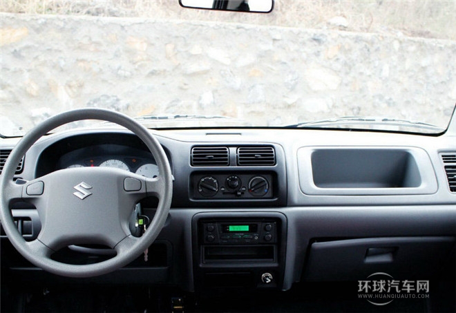 2015款 1.0L 手動實用型