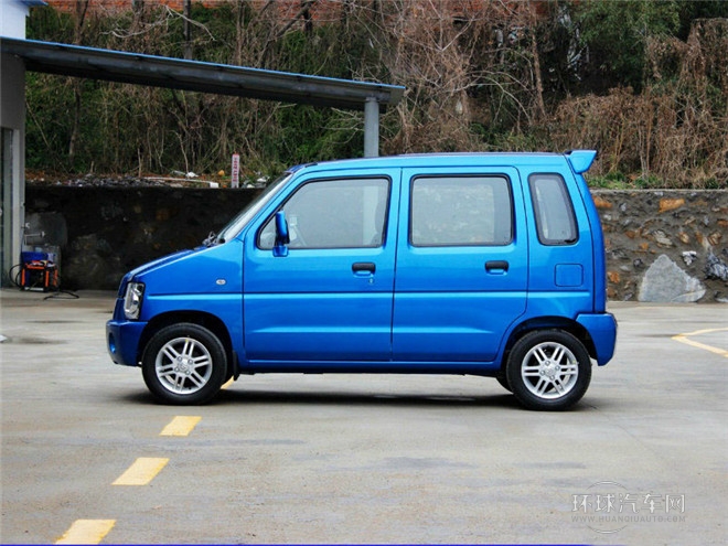 2015款 1.0L 手動實用型