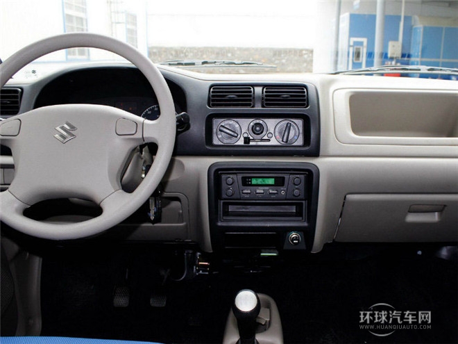 2015款 1.0L 手動舒適型