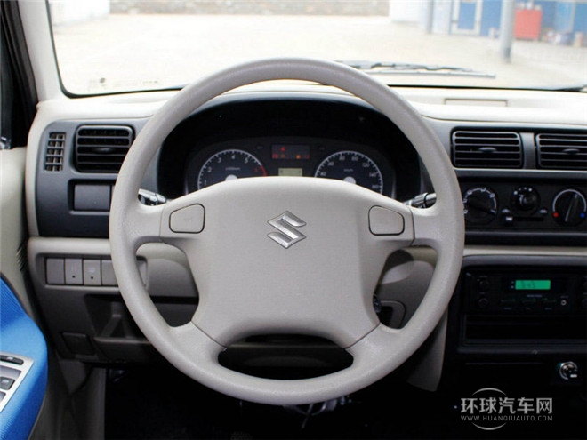 2015款 1.0L 手動舒適型