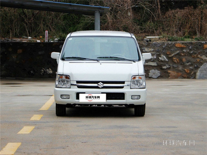 2015款 1.0L 手動舒適型